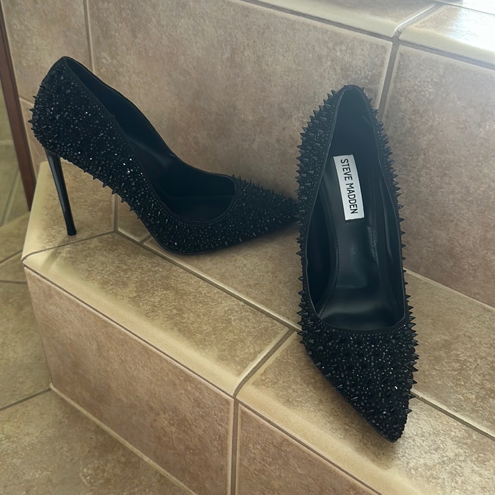 New in box Steve Madden heels.